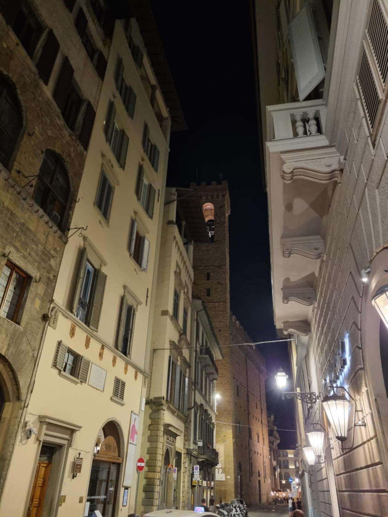 La Sede Dell'Arte Monolocale Studio E Camere In Torre Medievale Vicino A Duomo E Piazza Signoria Florence Exterior photo