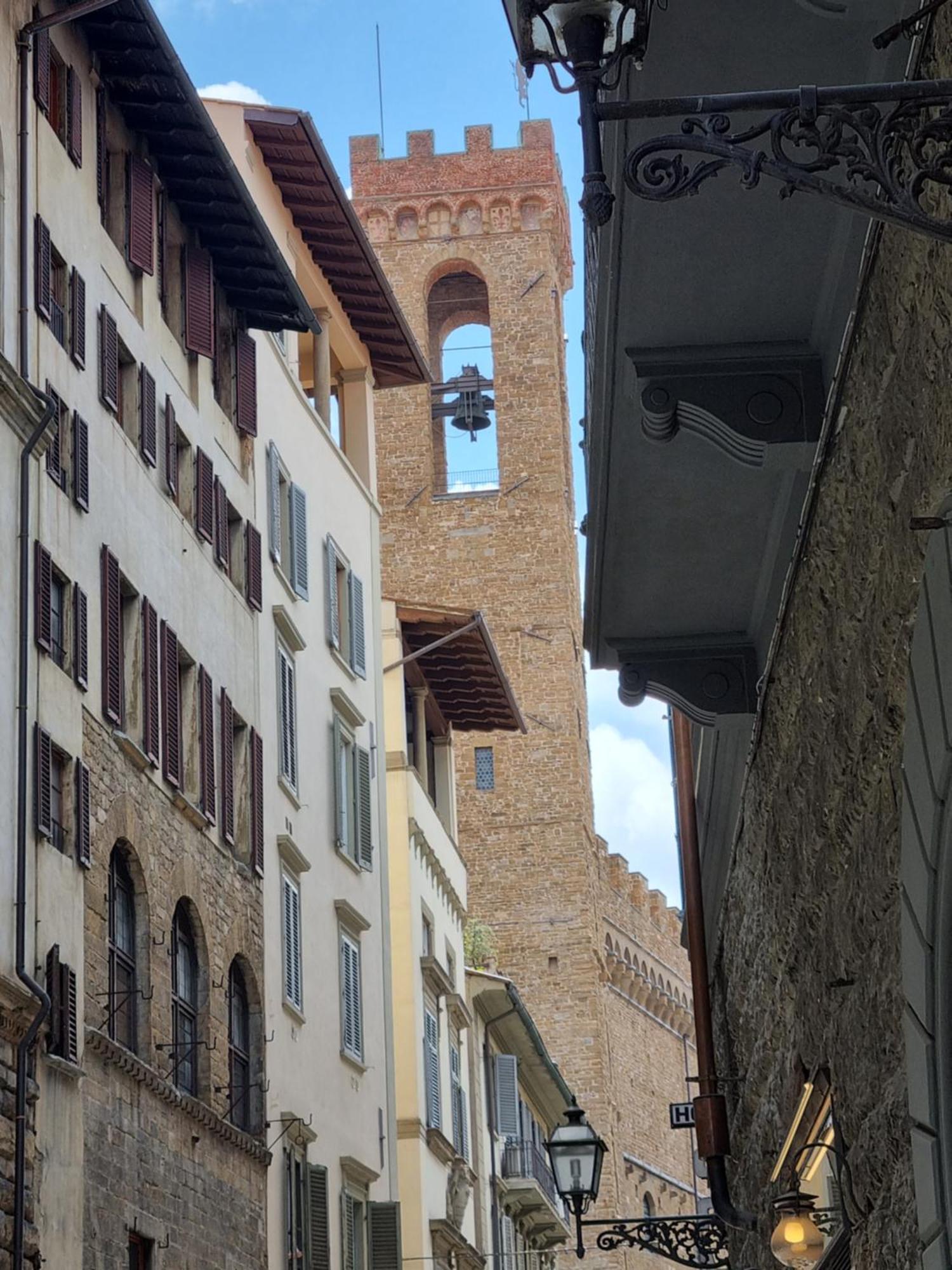 La Sede Dell'Arte Monolocale Studio E Camere In Torre Medievale Vicino A Duomo E Piazza Signoria Florence Exterior photo