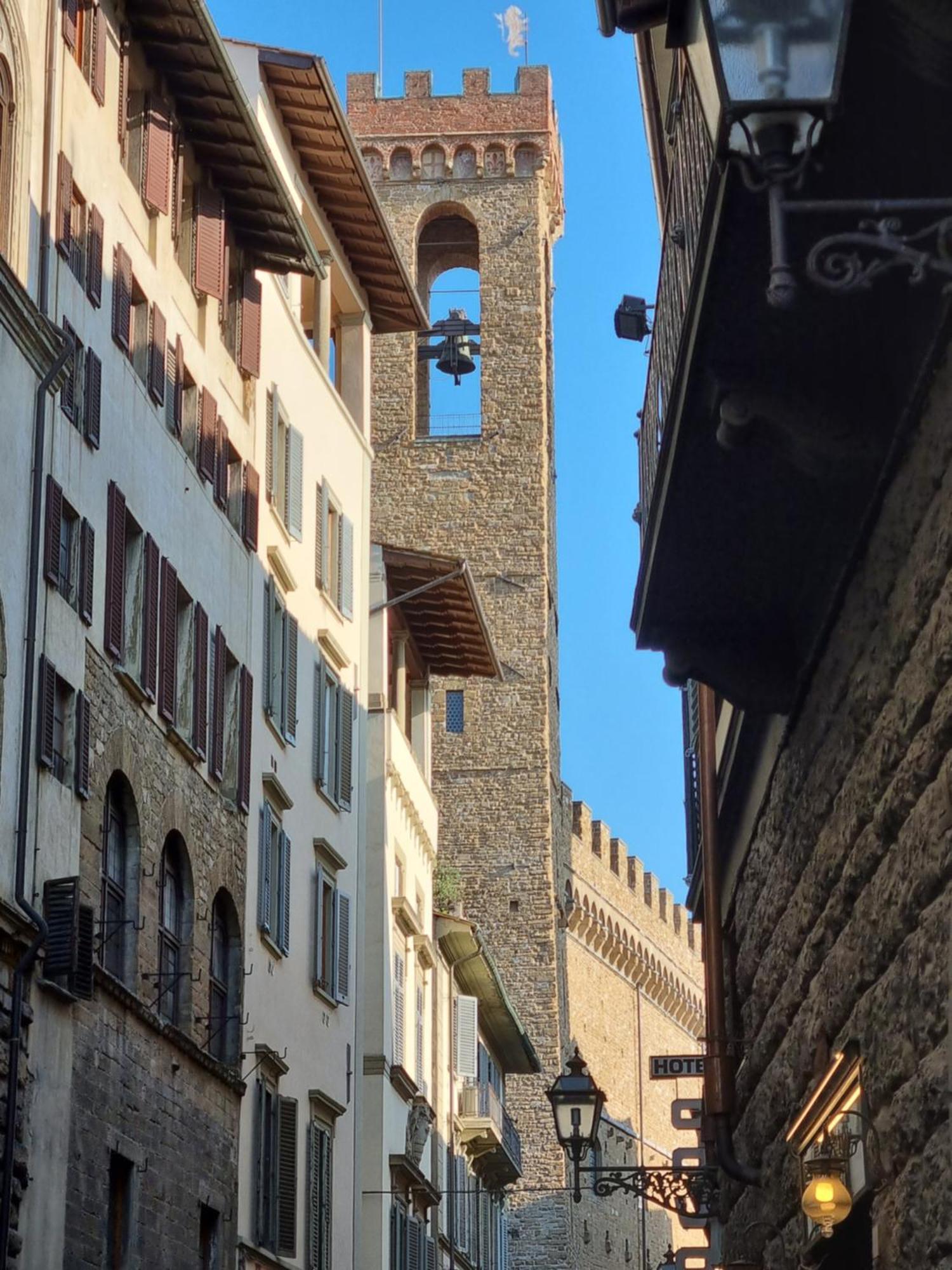 La Sede Dell'Arte Monolocale Studio E Camere In Torre Medievale Vicino A Duomo E Piazza Signoria Florence Exterior photo